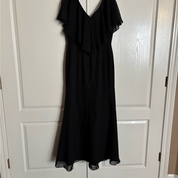 Jj’s House Trumpet mermaid style black chiffon mother of bride gown large - Picture 8 of 12